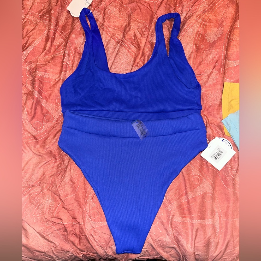 NWT KULANI KINI TOP & BOTTOM 3x